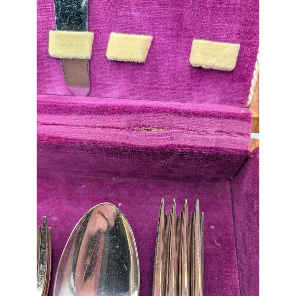Vtg 1941 WM Rogers Priscilla Lady Ann Silverplate MCM Floral 47pc Flatware w Box